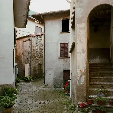 Il Cortile Di Сasa de vacaciones Nesso